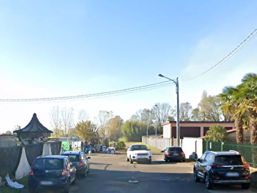 Immagine 13 di Casa indipendente in vendita  in Via G. Villa a Cuggiono