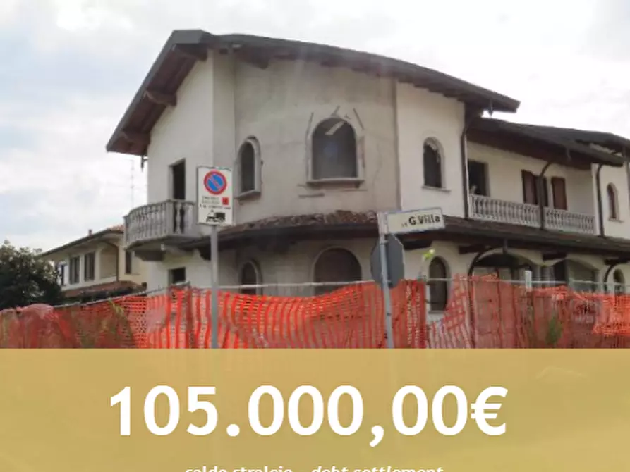 Immagine 1 di Casa indipendente in vendita  in Via G. Villa a Cuggiono
