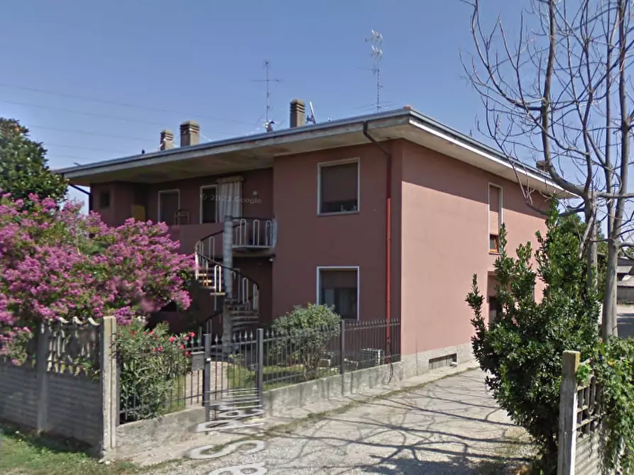 Immagine 3 di Appartamento in vendita  in Via Tre Giugno  a Robecchetto Con Induno