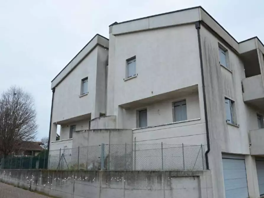 Immagine 4 di Posto auto in vendita  in Via Dalmazia a Piazzola Sul Brenta
