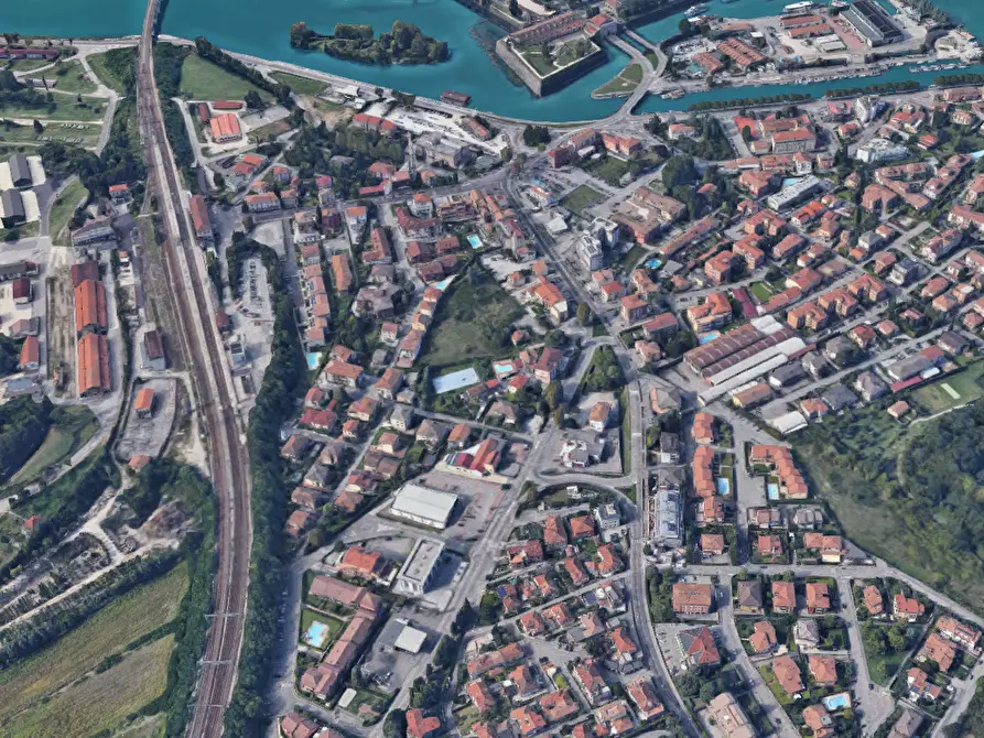 Immagine 6 di Appartamento in vendita  in Via Venezia a Peschiera Del Garda
