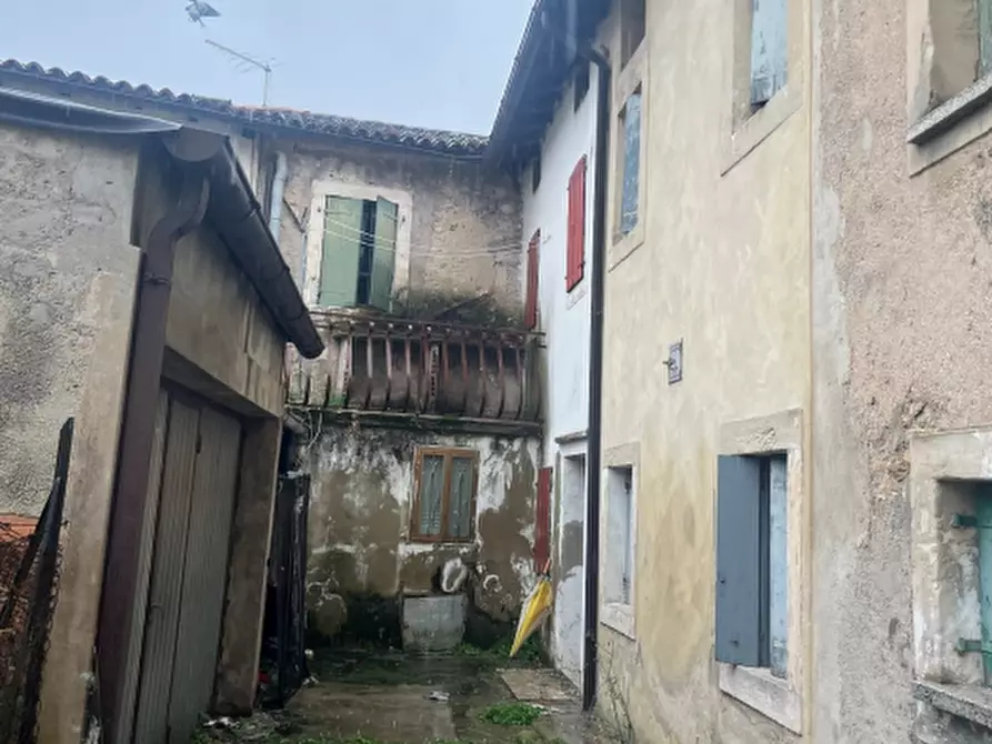 Immagine 4 di Porzione di casa in vendita  in Via Cinzio Cenedese a Vittorio Veneto