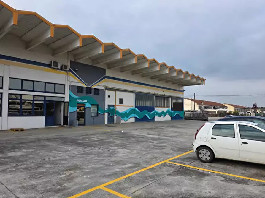 Immagine 11 di Capannone industriale in vendita  in Via Marco Pellicciaio a Treviso