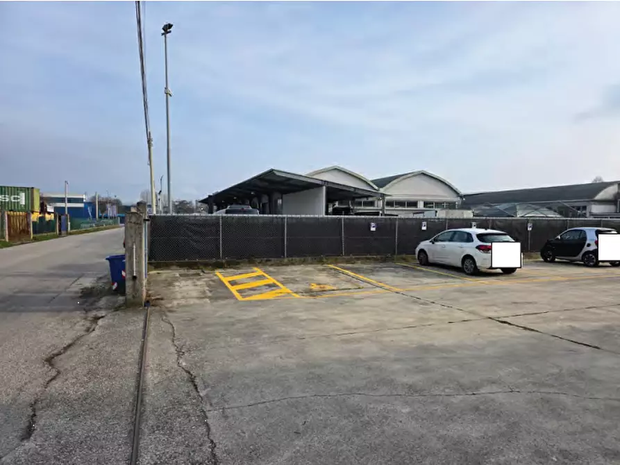 Immagine 7 di Capannone industriale in vendita  in Via Marco Pellicciaio a Treviso