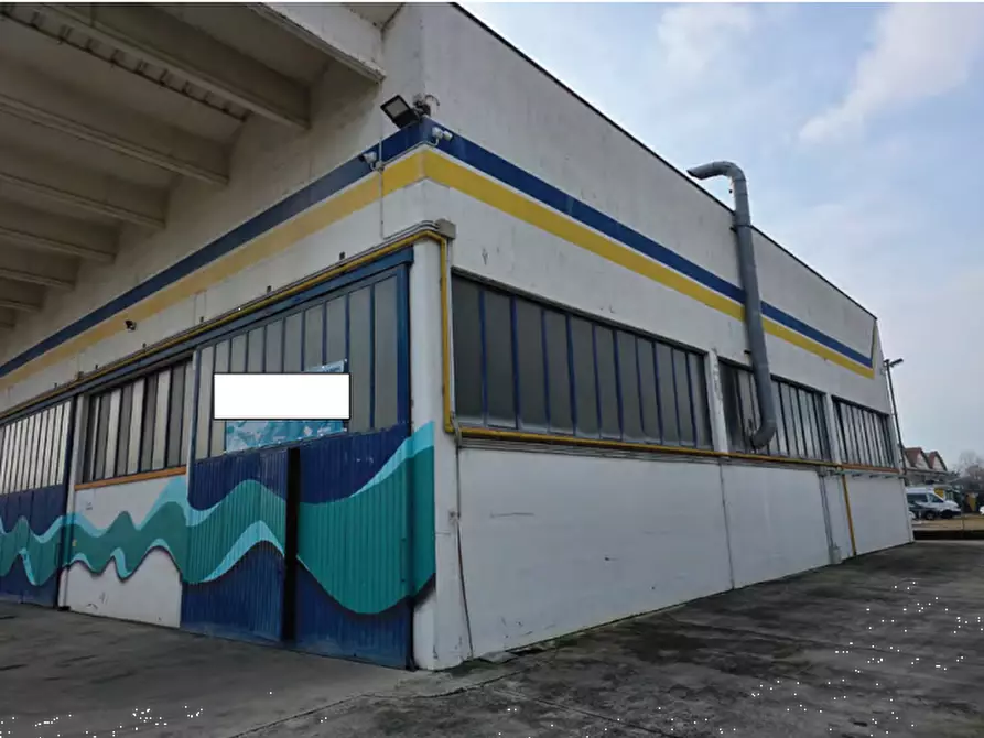 Immagine 5 di Negozio in vendita  in Via Marco Pellicciaio a Treviso