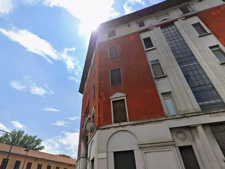 Immagine 8 di Appartamento in vendita  in Via Polesine a Milano