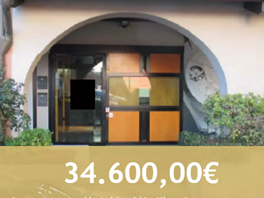 Immagine 1 di Negozio in vendita  in Via Roma a Gaiarine