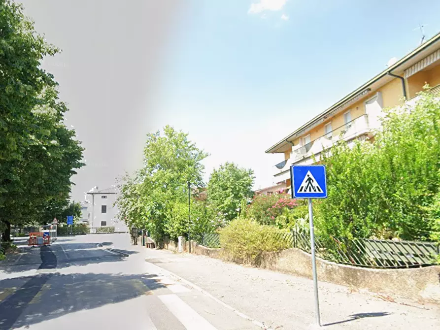 Immagine 13 di Appartamento in vendita  in Via regia antica a Lonato del Garda