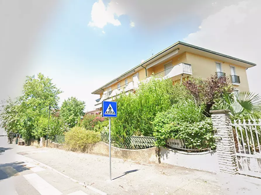 Immagine 21 di Appartamento in vendita  in Via regia antica a Lonato del Garda