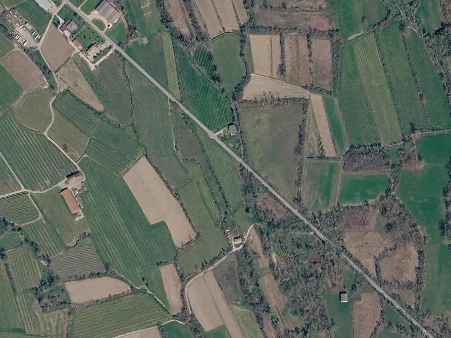 Immagine 13 di Terreno agricolo in vendita  in  Via col san martino a Farra Di Soligo