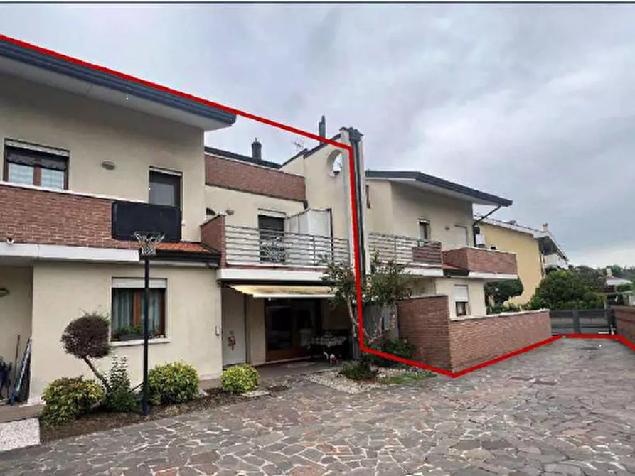 Immagine 2 di Porzione di casa in vendita  in Via Cappello a Noventa Padovana