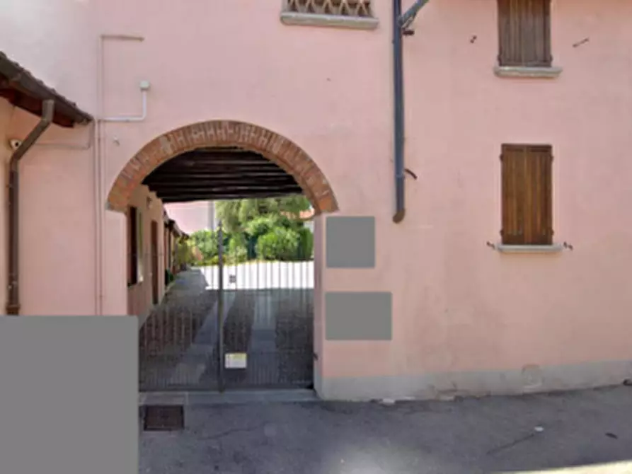 Immagine 3 di Negozio in vendita  in Via Volta a Lipomo