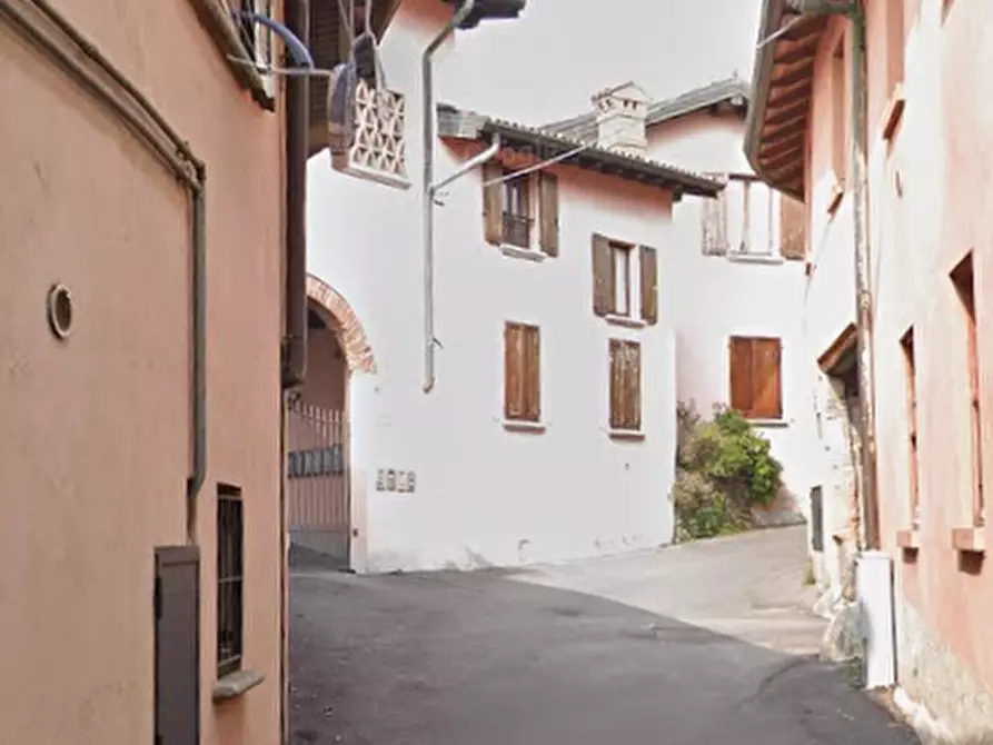 Immagine 7 di Negozio in vendita  in Via Volta a Lipomo