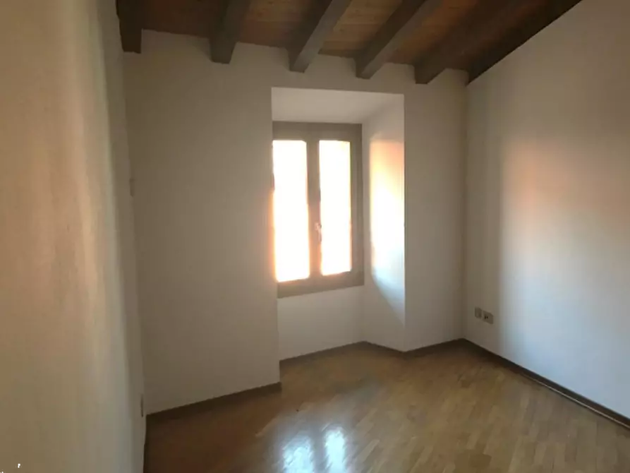 Immagine 16 di Appartamento in vendita  in Via Volta  a Lipomo