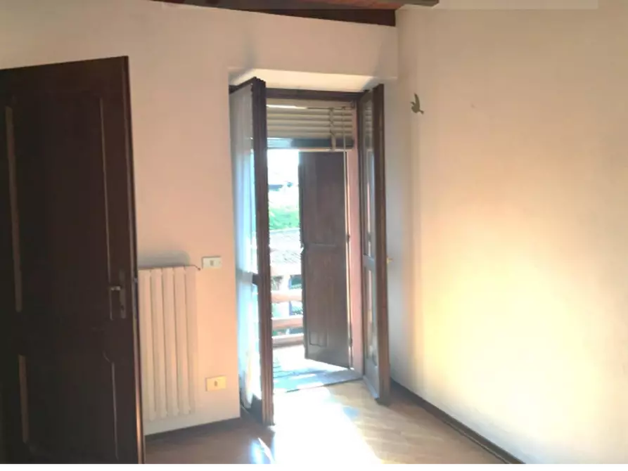 Immagine 18 di Appartamento in vendita  in Via Volta  a Lipomo