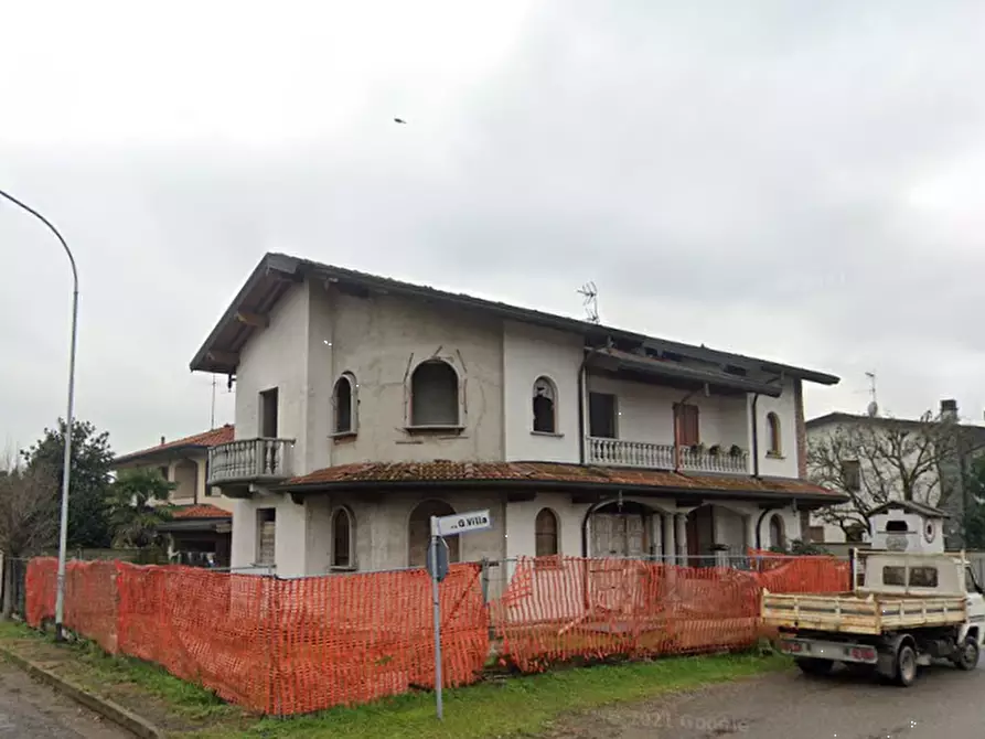 Immagine 11 di Casa indipendente in vendita  in Via G. Villa a Cuggiono