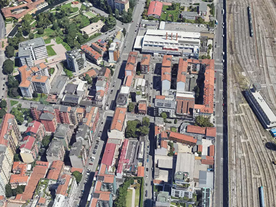 Immagine 6 di Appartamento in vendita  in Via Lesa a Milano