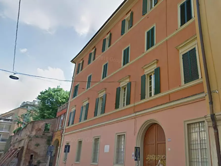 Immagine 11 di Porzione di casa in vendita  in via delle Belle Arti a Bologna
