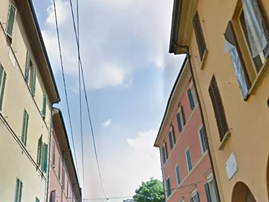 Immagine 14 di Porzione di casa in vendita  in via delle Belle Arti a Bologna