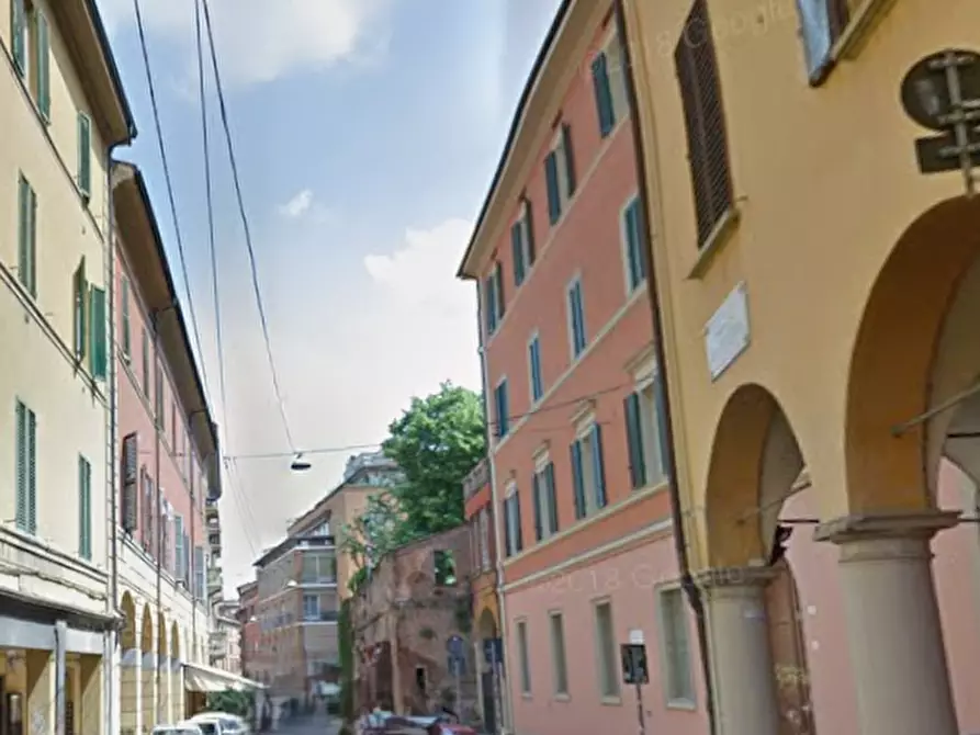 Immagine 18 di Porzione di casa in vendita  in via delle Belle Arti a Bologna