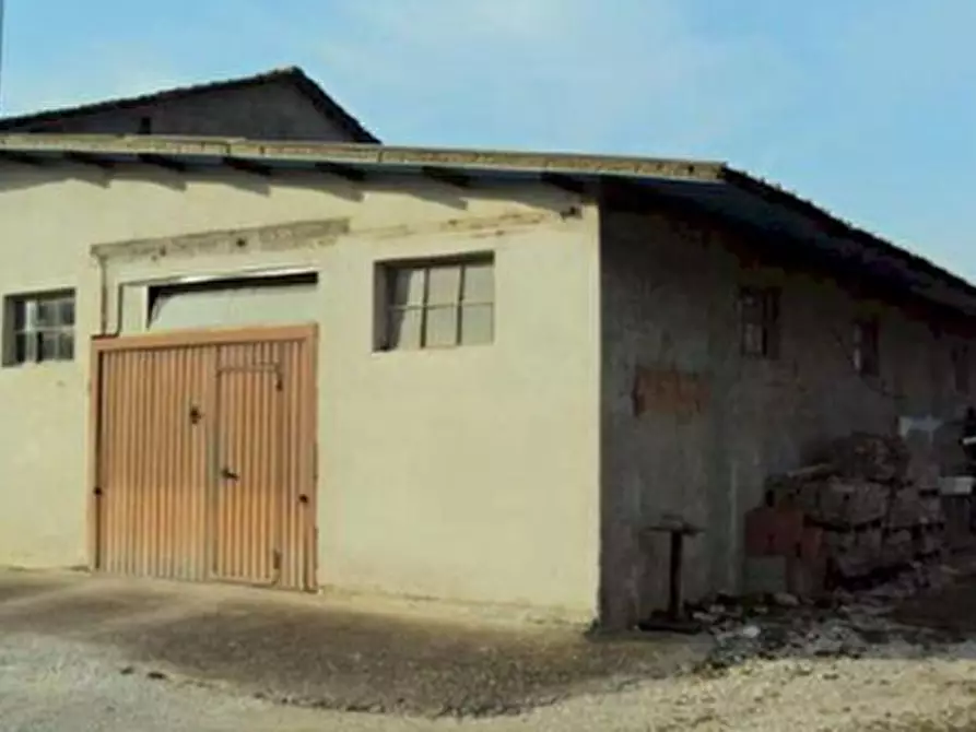 Immagine 10 di Porzione di casa in vendita  in Via Castella a Mansuè