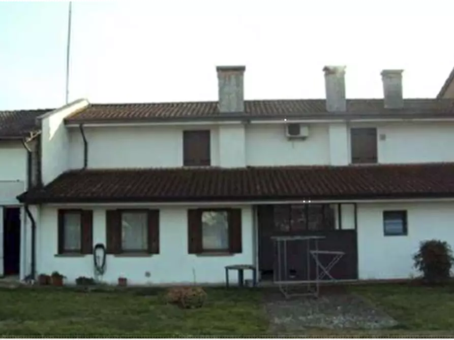 Immagine 11 di Porzione di casa in vendita  in Via Castella a Mansuè