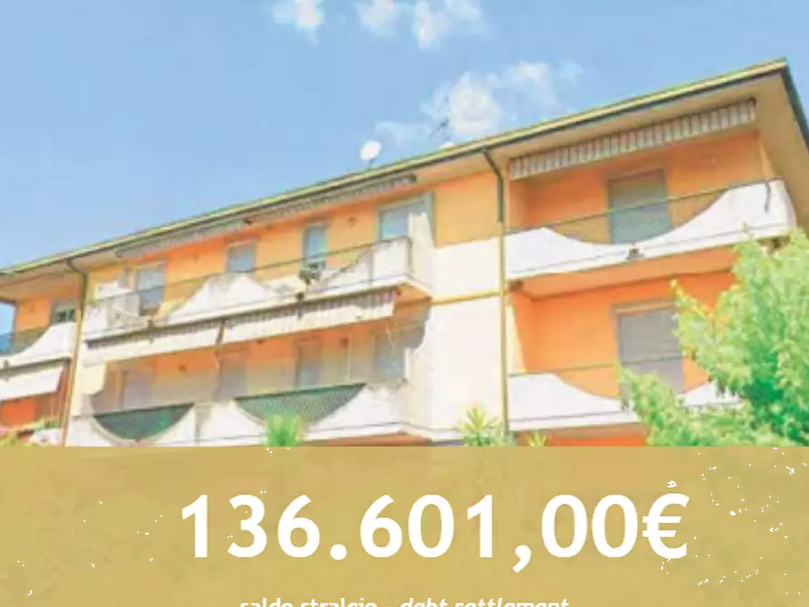 Immagine 1 di Appartamento in vendita  in Via regia antica a Lonato del Garda