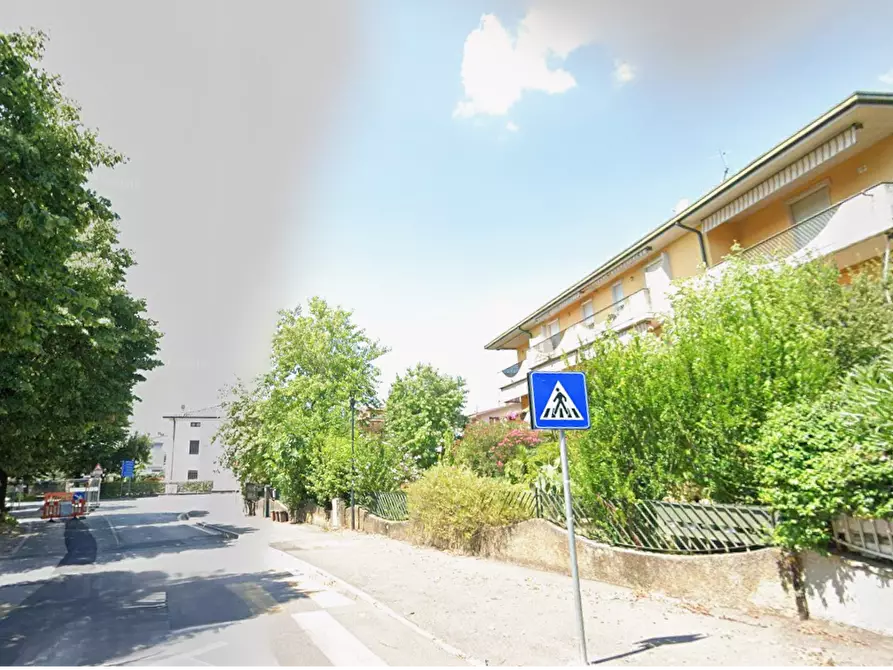 Immagine 22 di Appartamento in vendita  in Via regia antica a Lonato del Garda