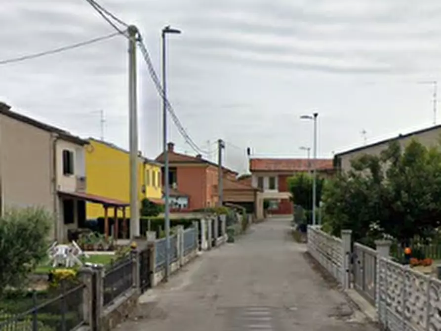 Immagine 3 di Terreno edificabile in vendita  in Via Giacomo Puccini a Casaleone