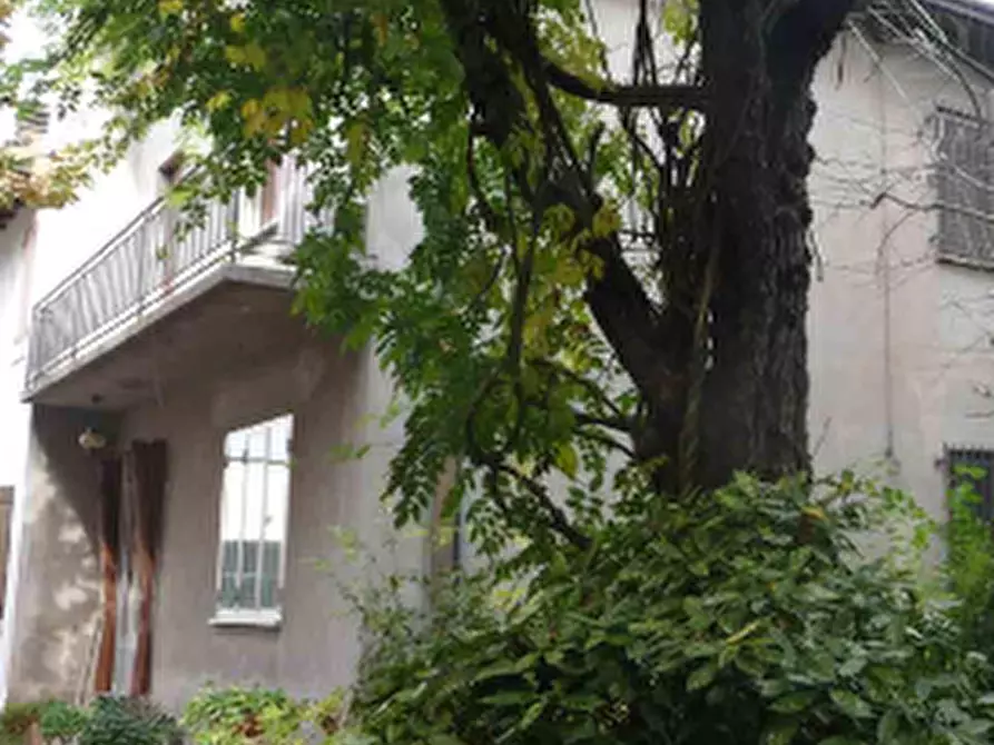 Immagine 10 di Porzione di casa in vendita  in Via Traversa Capitelllo a Concamarise
