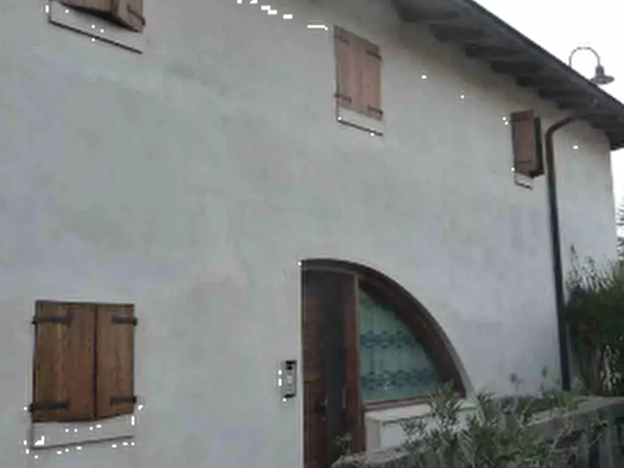 Immagine 15 di Porzione di casa in vendita  in Via Traversa Capitelllo a Concamarise