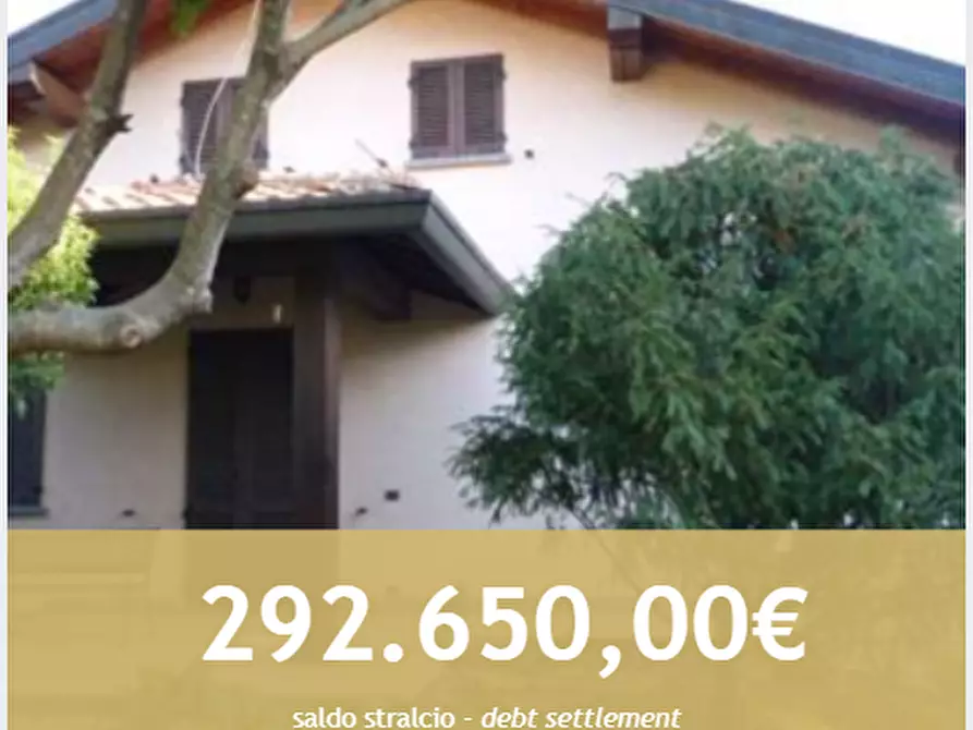 Immagine 1 di Villa in vendita  in Frazione Cà Nova a Valgreghentino