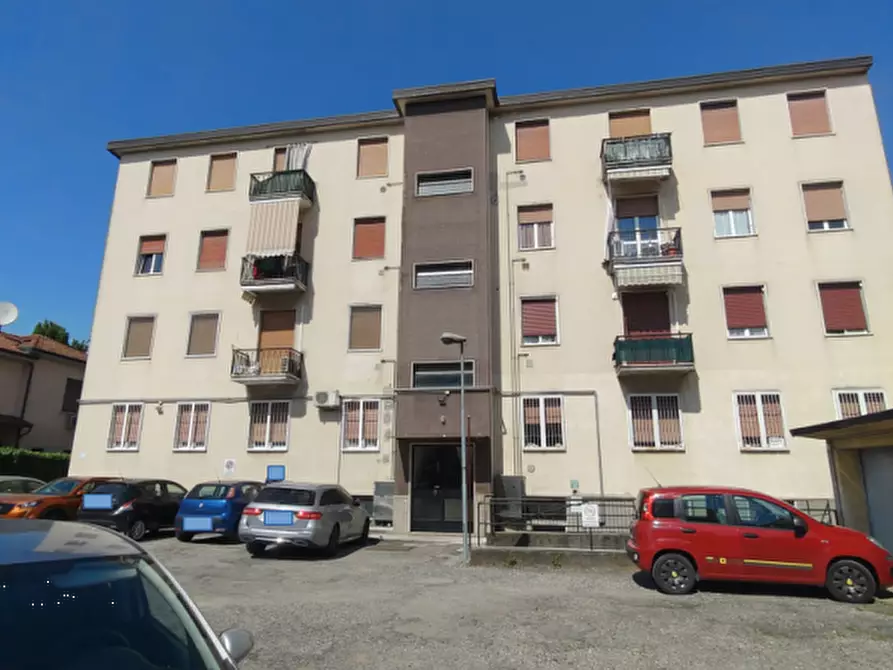 Immagine 2 di Appartamento in vendita  in Viale Vittorio Veneto a Trezzo Sull'adda
