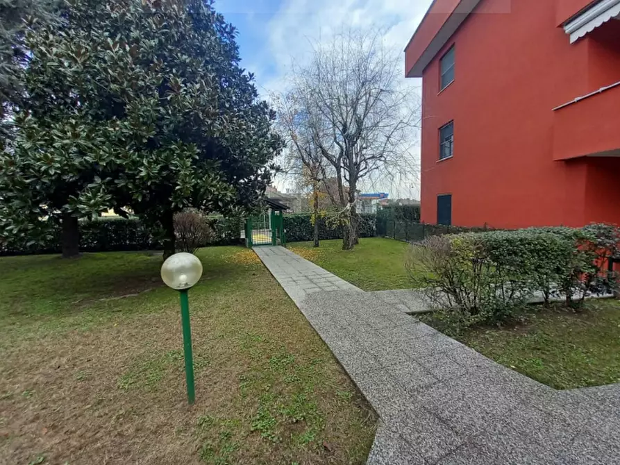 Immagine 3 di Appartamento in vendita  in Via Fizzonasco a Pieve Emanuele