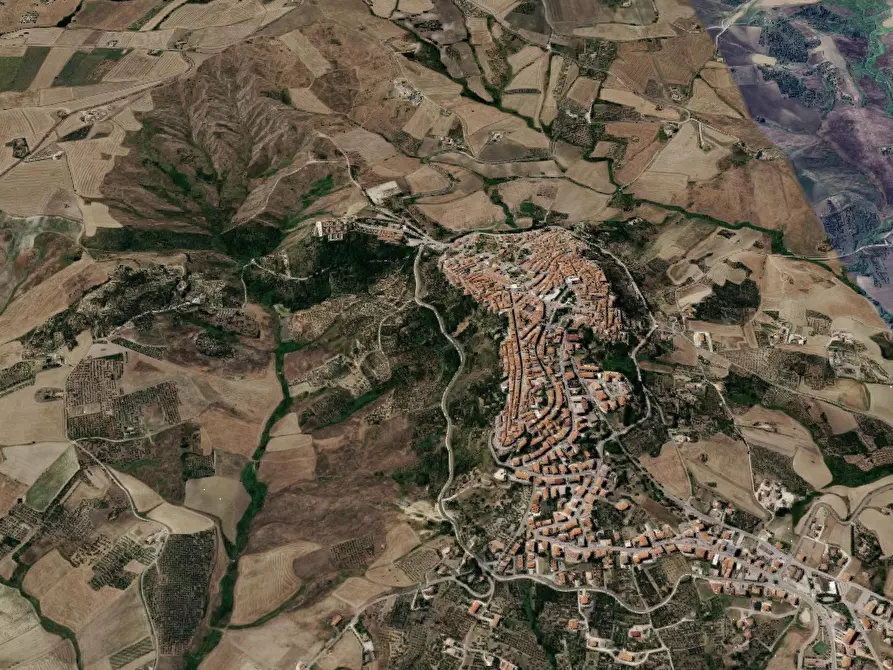 Immagine 9 di Appartamento in vendita  in Via dei Borghi a Montenero Di Bisaccia