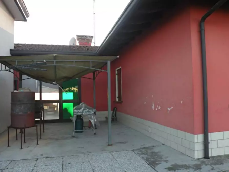 Immagine 2 di Porzione di casa in vendita  in Via Dante Alighieri a Brugnera