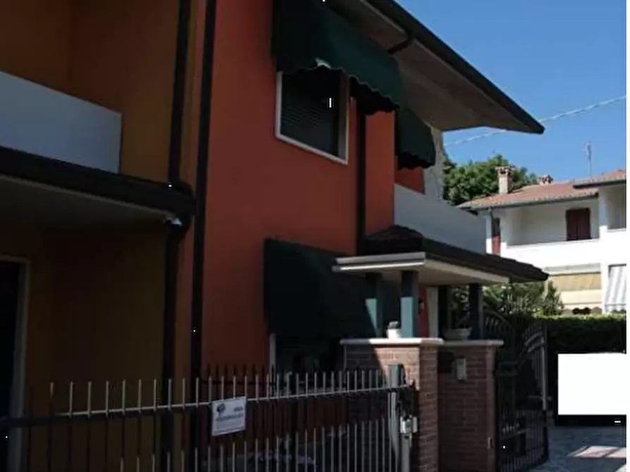 Immagine 2 di Appartamento in vendita  in Viale Roma a Cologna Veneta