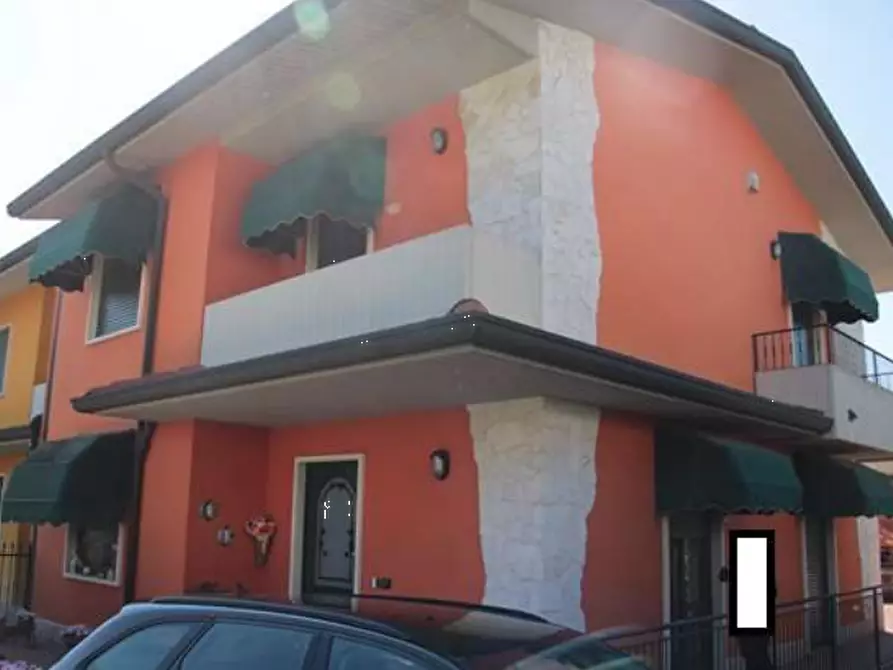 Immagine 3 di Appartamento in vendita  in Viale Roma a Cologna Veneta