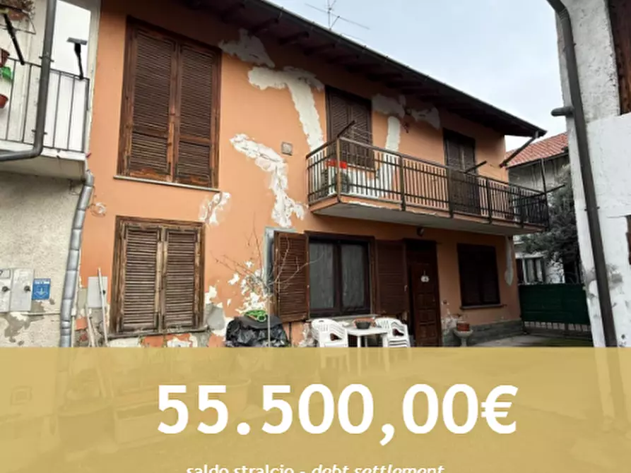 Immagine 1 di Porzione di casa in vendita  in Via Pavia a Busto Arsizio