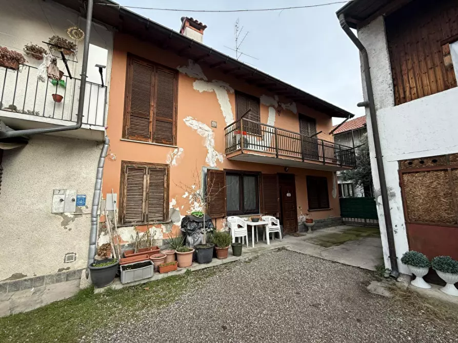 Immagine 2 di Porzione di casa in vendita  in Via Pavia a Busto Arsizio