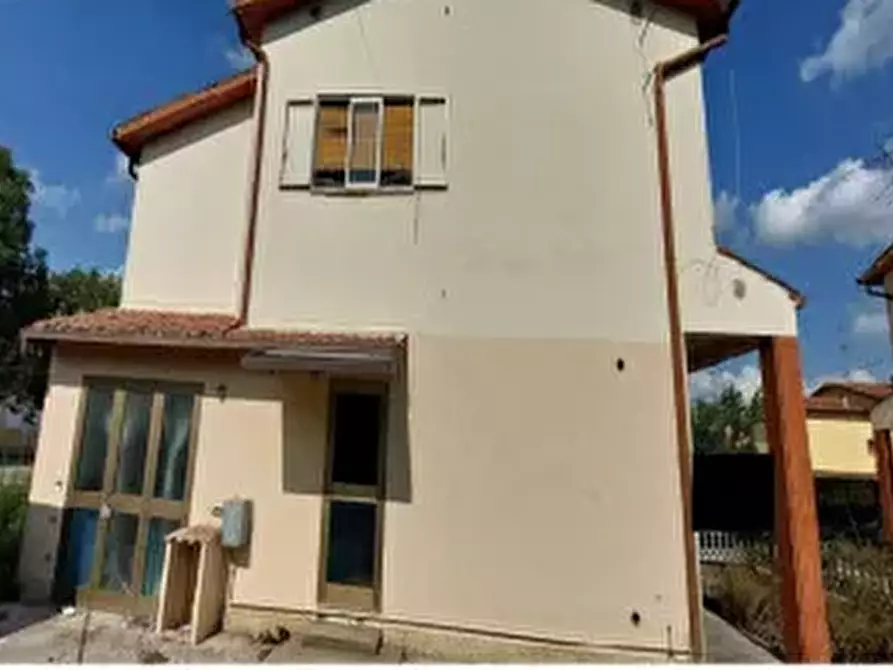 Immagine 5 di Porzione di casa in vendita  in Piazza Resistenza a Castelbaldo
