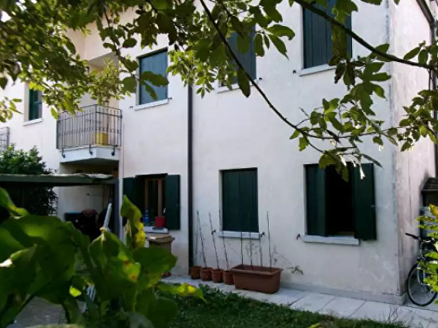 Immagine 2 di Appartamento in vendita  in Vicolo G. Moro a Carbonera