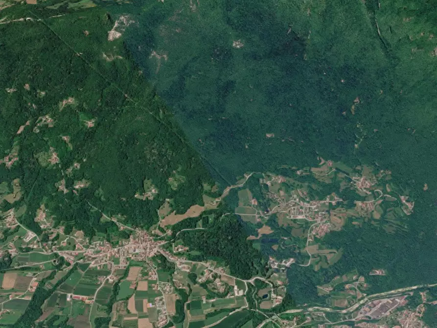 Immagine 12 di Casa indipendente in vendita  in Via Lago di Sotto a Velo D'astico