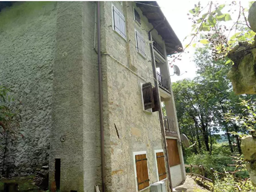 Immagine 4 di Appartamento in vendita  in Via Ropata a Frisanco