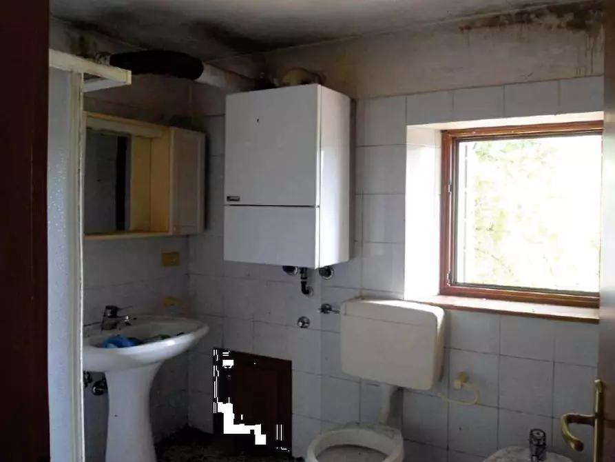 Immagine 16 di Appartamento in vendita  in Via Ropata a Frisanco