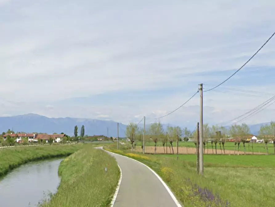 Immagine 3 di Terreno agricolo in vendita  in Via Nogarola a Castelfranco Veneto