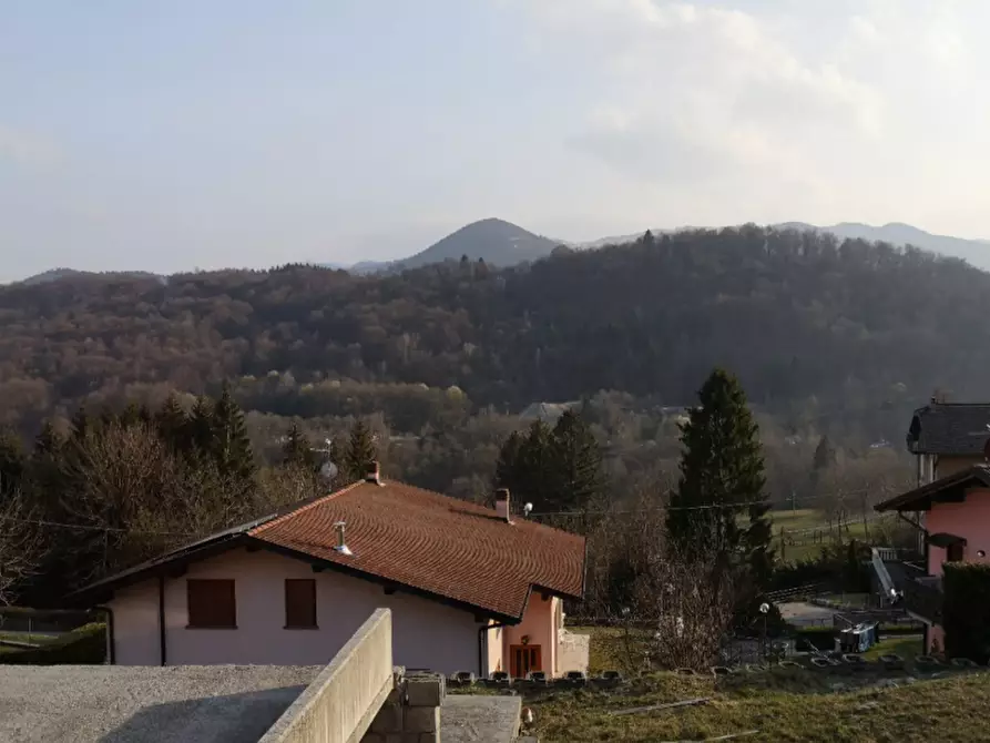 Immagine 3 di Terreno edificabile in vendita  in Via IV Novembre a Alta Valle Intelvi