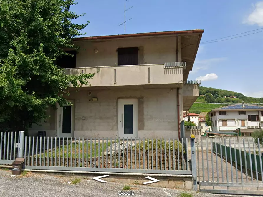 Immagine 2 di Casa indipendente in vendita  in Viale Vittorio Veneto  a Barbarano Mossano