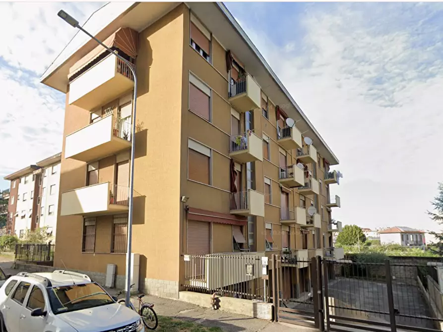 Immagine 10 di Appartamento in vendita  in Via Enrico Dell'Acqua a Busto Arsizio