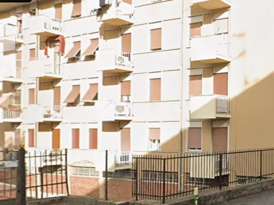 Immagine 15 di Appartamento in vendita  in Via Enrico Dell'Acqua a Busto Arsizio
